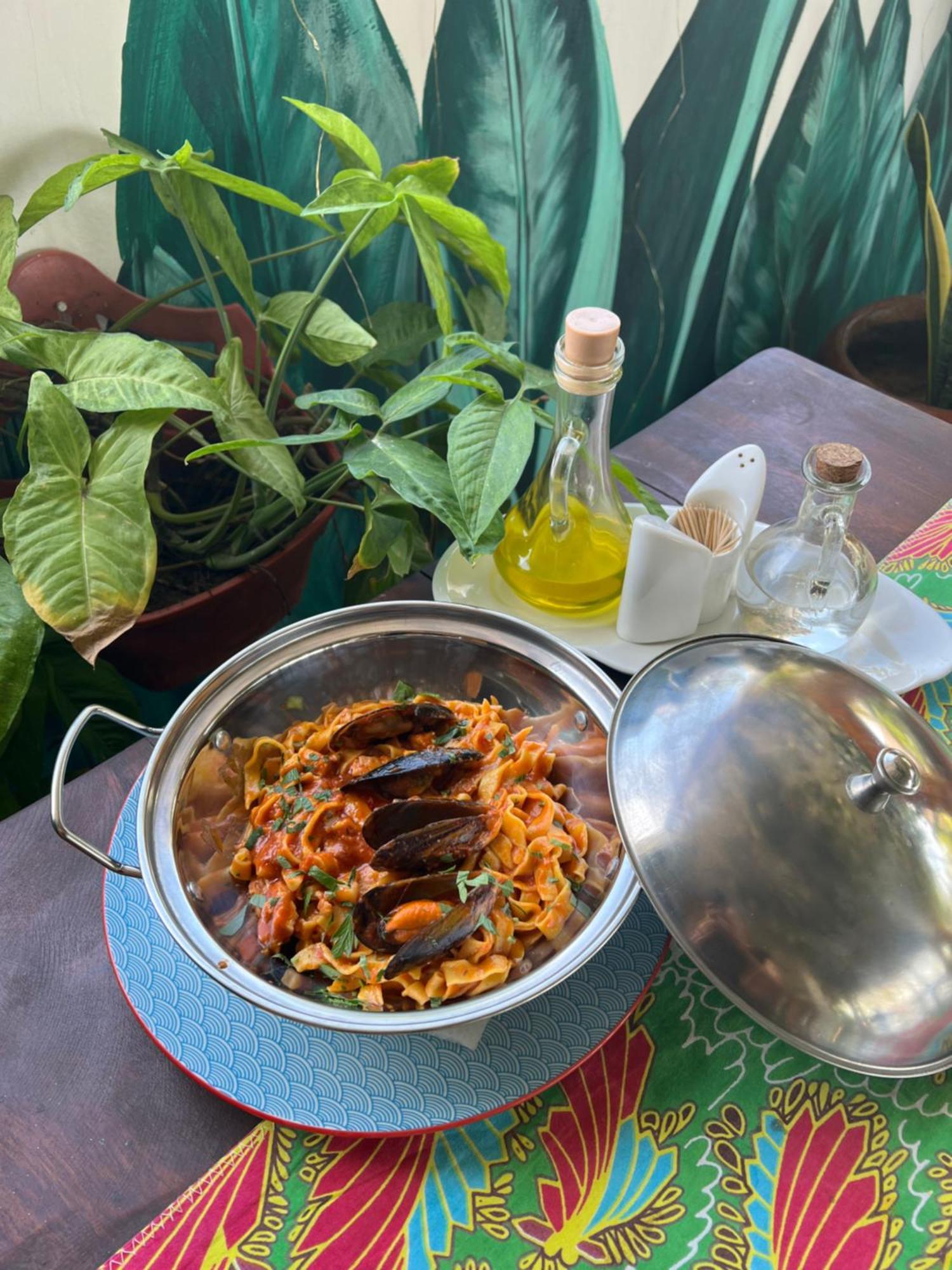 Gadea Boutique Hotel& Gadea Garden Italian Restaurant (Adults Only) จัมเบียนี ภายนอก รูปภาพ
