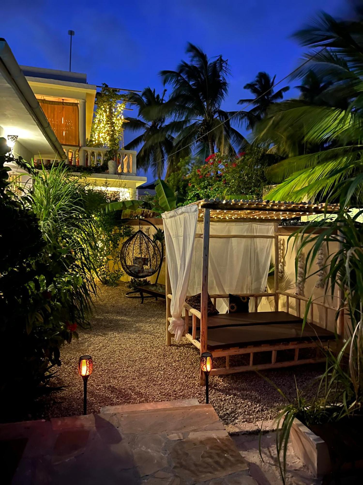 Gadea Boutique Hotel& Gadea Garden Italian Restaurant (Adults Only) จัมเบียนี ภายนอก รูปภาพ